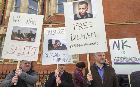 London-based Azerbaijanis express their fury over hostages in Armenian captivity - PHOTOS